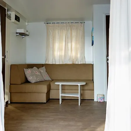 Mobile Homes With Terrace Kompleks wypoczynkowy