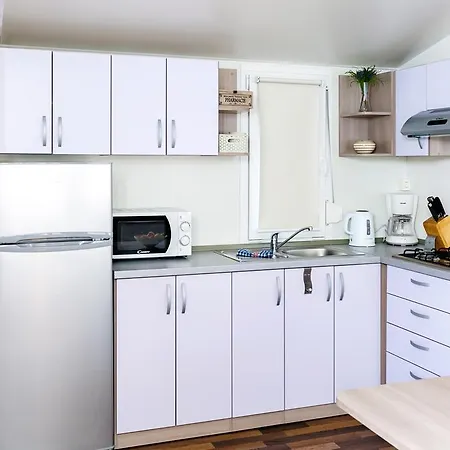 Mobile Homes With Terrace Village de vacances